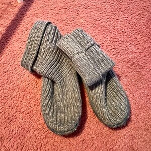 UGG Uggs Womens Size 5 Green Knitted Boots